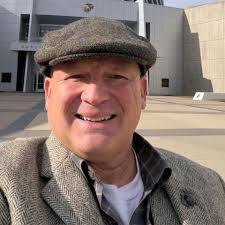 Should I stay in Hilton Head Island or Beaufort for a Parris Island  graduation?