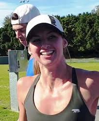 James West (28:43) and Hannah Nuttall (31:53) won the Ribble Valley 10k  this morning, incorporating the final event of the RunThrough.co.uk Top  Flight Series.