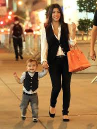 Entdecke rezepte, einrichtungsideen, stilinterpretationen und andere ideen zum ausprobieren. Foto Lucu Dan Menggemaskan Ibu Dan Anak Laki Lakinya Fashion Beauty Liputan6 Com