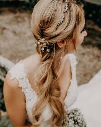 haarkamm draht haarreifen einzelnen haarnadeln oder blumenschmuck wir haben eine w frisur hochzeit hochzeitsfrisur mit haarreif hochzeit frisuren seitlich