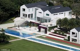 Tiger Woods Net Worth In 2016 How Rich Is Tiger The Gazette Review Celebrity Houses Tiger Woods House Expensive Houses