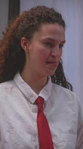 What would you do if Dobb was YOUR server? 🫢🥗✍️ The Pen