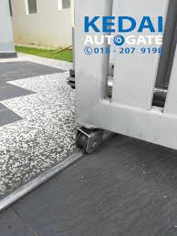 Tidak hanya sekedar untuk keamanan saja, pagar rumah minimalis bisa menjadi. Membaik Pulih Roda Pintu Pagar Rumah Servis Tukar Roda Autogate Di Lembah Klang Kedai Autogate