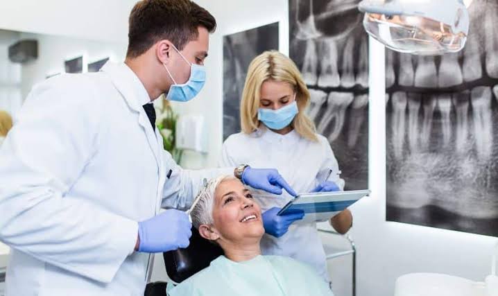 The Benefits of Choosing a Cosmetic Dentist for Your Dental Needs