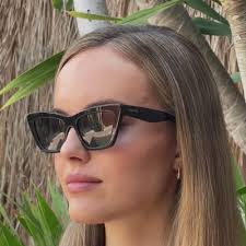 Siena Womens Fashion Cat Eye Sunlgasses