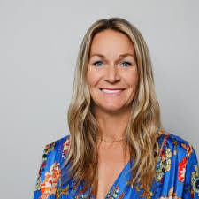 Linda Faber's Instagram, Twitter & Facebook