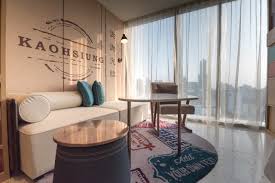 該当するエリア・駅がありません。 入力内容をご確認ください。 該当のエリア・駅が見つかりませんでした。 入力内容を変更して、再度検索してください。 10:00 10:30 11:00 11:30 12:00 12:30 13:00 13:30 14:00 14:30 15:00 15:30 16:00 16:30 17:00 17:30 18:00. ä½ æ˜¯æˆ'å‡ºå·®çš„æ…°è—‰ Hotel Indigoé«˜é›„è‹±è¿ªæ ¼é…'åº— æ½®äººç‰©é›œèªŒ