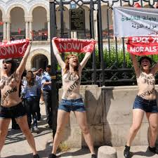 Die deutschen schauen nicht nur gerne fußballspiele im fernsehen oder im stadion: Femen Protest Oben Ohne In Tunis Welt