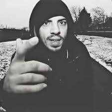 Listen to SFDK vs 7 Notas 7 Colores