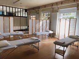 Multibed Clinic Acupuncture Clinic Acupuncture Clinic