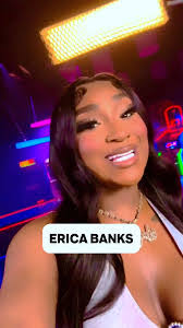 Farrah Mcdaniel's Instagram, Twitter & Facebook