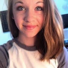 Alyssa Duckworth's Instagram, Twitter & Facebook