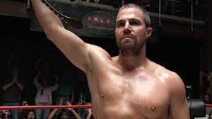 En un intento de continuar el legado de su padre, relacionado con la lucha libre, los protagonistas ponen sus vidas al límite. Heels Offizieller Trailer Zur Neuen Drama Serie Ab 15 August Auf Starzplay Seriesly Awesome