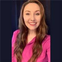 Samantha Crossman's Instagram, Twitter & Facebook