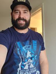 Only a few days left everyone! I'm so excited to meet and see everyone! If  you see me or Alessio walking around, I'll have some caps and free stickers  to give out.