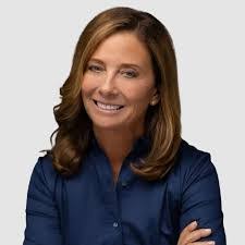 Deborah Cupp's Instagram, Twitter & Facebook