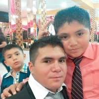 2 "Robert Cerna Casique" profiles