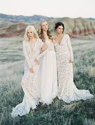 Find the lowest prices online on hochzeitskleid. Emily Riggs Lace Wedding Dresses Captured In The Painted Hills Green Wedding Shoes Hochzeitskleid Spitze Kleid Hochzeit Braut