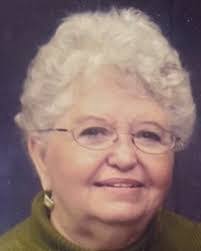 Lynn Sneed's Instagram, Twitter & Facebook