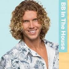 Diane Zirpoli's Instagram, Twitter & Facebook