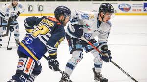 Une information qui a rapidement fait le tour des réseaux où les moqueries sur une ancienne ministre relayée à la banquise ont été particulièrement nombreuses. Hockey Sur Glace D1 Dunkerque Fait Craquer Tours