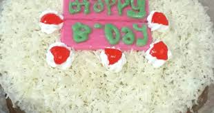 Bolu kukus sendiri dikenal sebagai makanan biasanya bolu kukus ini dijadikan sebaagi kue pendamping ulang tahun. 212 Resep Bolu Menghias Ulang Tahun Enak Dan Sederhana Ala Rumahan Cookpad