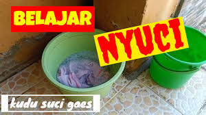 Jika hal di atas terjadi maka alhasil baju kamu akan berubah warna menjadi abstrak dan rasanya nggak mungkin banget untuk memakainya lagi. Cara Mencuci Baju Dengan Tangan Youtube