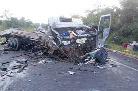 India era la prioridad número uno en la corona de portugal. Accidente En Carretera De Brasil Deja 13 Muertos Y 39 Heridos