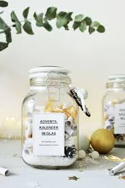 Mit bedruckten kartonbastelbögen ersparen sie sich zusätzlich malerbeiten. Diy Adventskalender Im Glas Umsetzen Partystories Blog