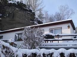 You tell us when you are coming with how many people, we take care of the rest. Haus Am Stein Ihre Ferienhauser In Der Sachsischen Schweiz Ansicht Feri 1 Winter Haus Am Stein Ihre Ferienhauser In Der Sachsischen Schweiz
