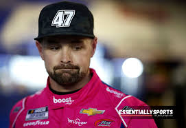 “NASCAR Should Pay Ricky Stenhouse Jr”: Controversial Veteran Exposes  NASCAR's Hypocrisy as All-Star Aftermath Unfolds