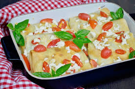 Tritare le verdure, mondate e lavate: Crepes Farcite Con Verdure Estive E Feta Profumo Di Frangipani
