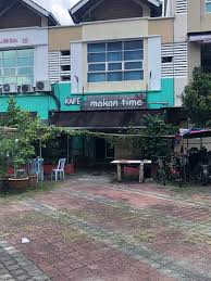 Pada 16/4/2014, aku menjengah ke satu lagi restoran yang ada disekitar kota damansara ini. Daily Special Kai Si Hor Fun Rice Noodles In An Amazing Chicken Prawn Broth Rm 12 Iced Coffee With Milk Rm4 Picture Of Makan Time Petaling Jaya Tripadvisor