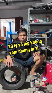 Xử lý vá lốp không xăm nhưng vẫn bị xì