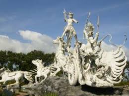 Sejak jaman nenek moyang kita telah memanfaatkan tumbuhan sebagai pakaian jaman semakin modern. Contoh Patung Figuratif Nama Dan Penjelasan Pelajarindo Com