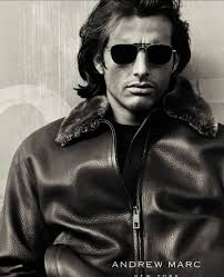 Damon Willis's Instagram, Twitter & Facebook