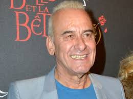Michel fugain (born may 12, 1942 in grenoble, isère) is a french singer and composer. Actualites Michel Fugain Femme Actuelle Le Mag