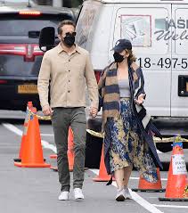 Keeping their romance on the lowdown from the start, the hilarious duo did their best to escape the public eye. Blake Lively And Ryan Reynolds Make A Rare Joint Appearance