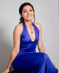Andrea Jeremiah glamour photoshoot hd resolution pictures are posted  here.Actress Andrea Jeremiah Latest HD Galler… | Stylish actresses,  Actresses, Indian actresses
