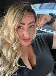 Can someone restore old marine corps photo?