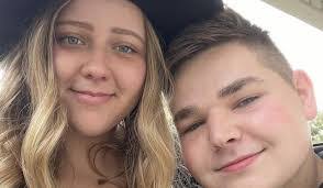 Allison Gaines's Instagram, Twitter & Facebook