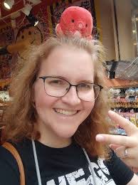 Magyar Szerzők Könyvei Blog: Ismerjük meg közelebbről a szerzőket! Scarlett  Wolf