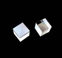 Cubes-bk7ลูกบาศก์แก้ว90องศาโพลาไรซ์ลำแสงแยกปริซึมสำหรับเลเซอร์|