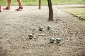 Les règles de la pétanque. Set Of 8 Recreational Petanque Boules