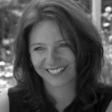 Emilia Larson (@emilialarson)