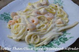 Better Than Olive Garden Seafood Alfredo Mrs Happy Homemaker Seafood Alfredo Seafood Recipes Alfredo Recipe