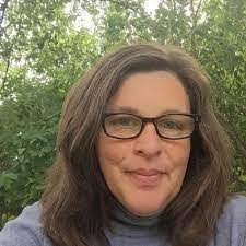 Reggie Hooker's Instagram, Twitter & Facebook