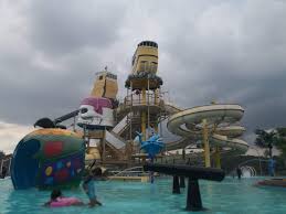 Bring your family to bangi wonderland water theme park and experience water cannon, the 1st in malaysia. Family Review Of Bangi Wonderland Themepark And Resort Ninja Housewife
