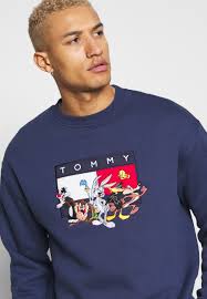 People interested in looney tunes sweatshirt also searched for. Tommy Jeans Looney Tunes Crew Sweatshirt Dark Ink Dunkelblau Zalando De