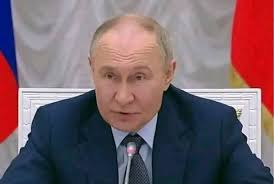 G7 LEADERS ISSUE A COMMUNIQUE DECLARING "IRAN CAN NEVER HAVE A NUCLEAR  W£APON"